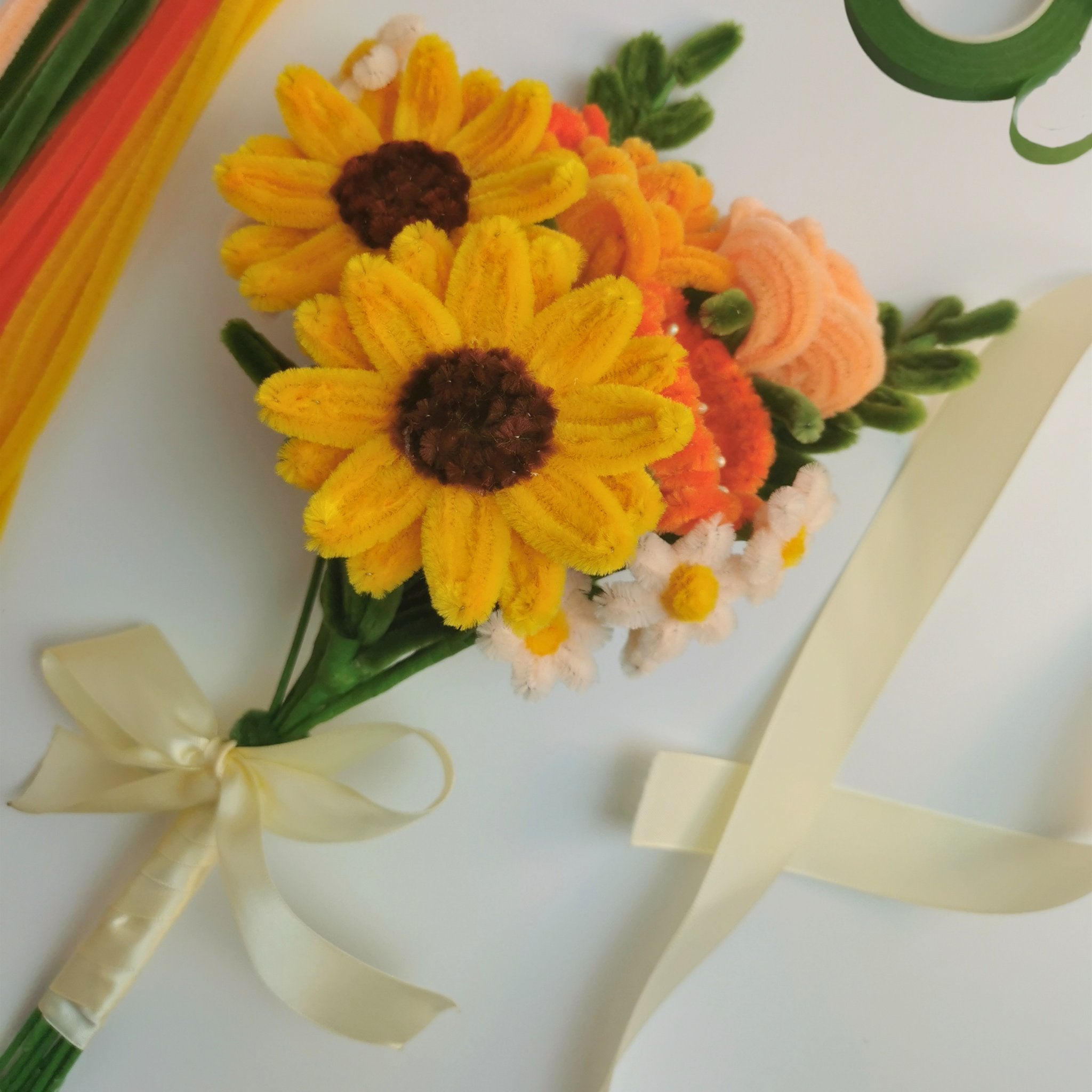 Floraja Sonnenglück DIY Bastelset aus Pfeifenreinigern